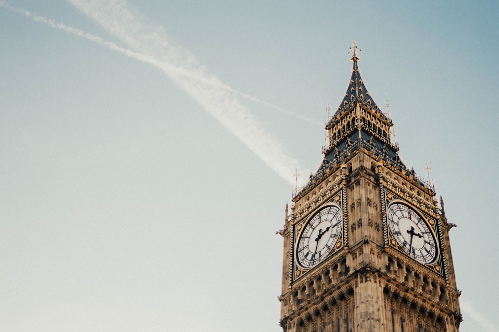 kate-krivanec-moW-dSe5CiU-unsplash
