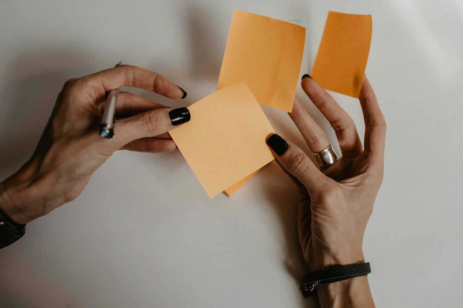 kelly-sikkema-6mUIYJvS2_I-unsplash